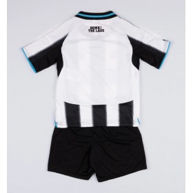 Koszulka piłkarska Newcastle United Strój Domowy dla dzieci 2025-26 tanio Krótki Rękaw (+ Krótkie spodenki)